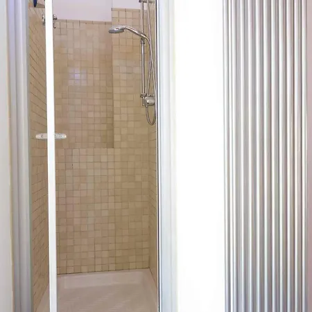 Sammit 빌라 모디카