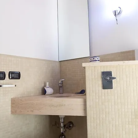 Willa Sammit Michelica